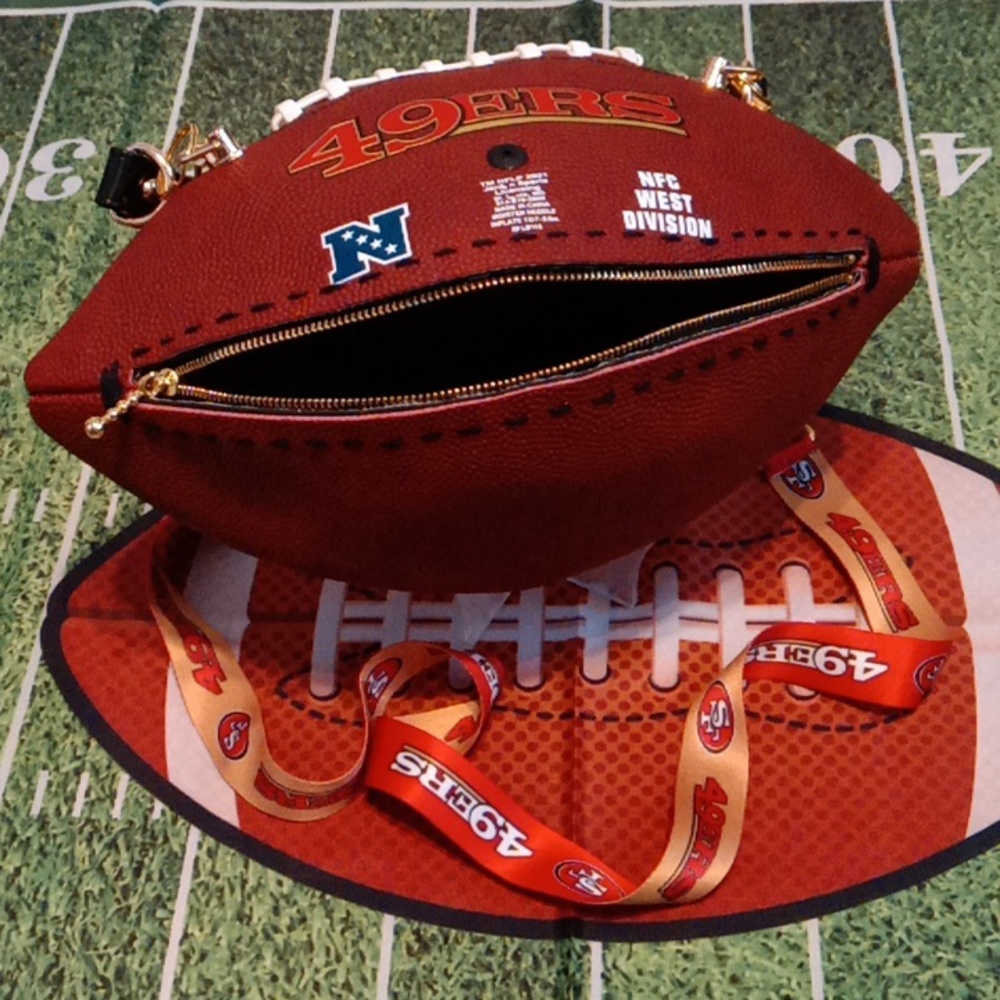 LIMITED EDITION HANDMADE SAN FRANCISCO 49ERS Football Purse ๐ - Picture 11 of 17